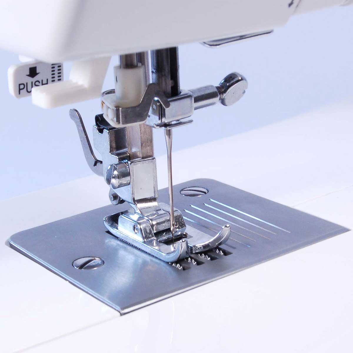 Singer 2932 Sewing Machine 35 Stitch Patterns, Automatic Needle