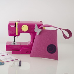Bluefig University Learn to Sew Kit - Lil Purse Class 100