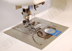 Brother Es 2000 Computerized Sewing Machine With 77 Stitch Functions