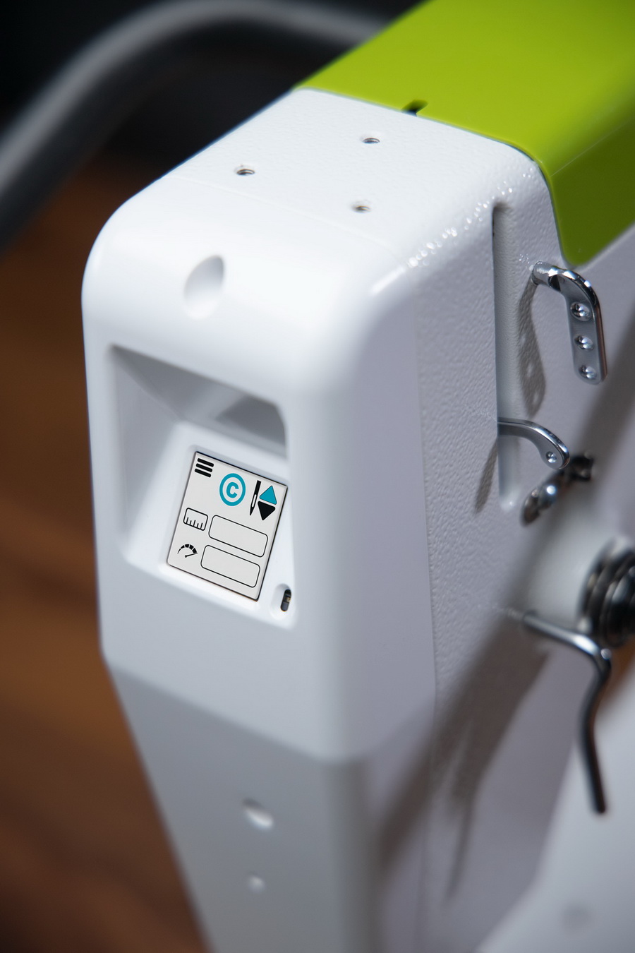 Handi Quilter Moxie Longarm Quilting Machine | Sewing Machines Plus