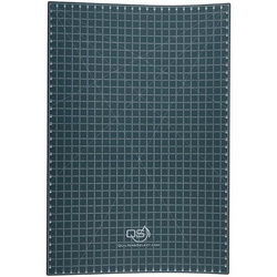 Quilters Select 24 inch x 36 inch Dual Side Cutting Mat